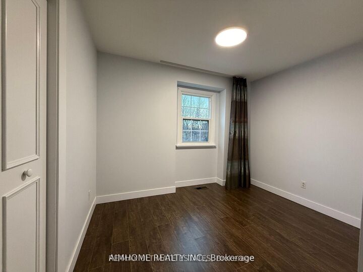 Property Photo:  338 Steeles Avenue E  ON L3T 1A8 