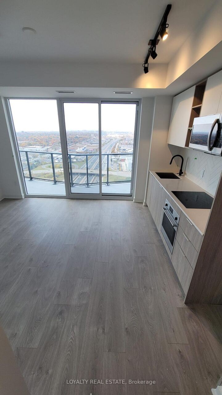 Property Photo: 36 Zorra Street 3210 ON M8Z 4Z7