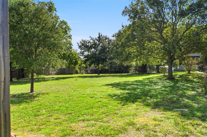Property Photo: 255 County Road 4964 TX 76539