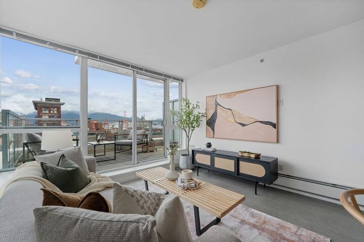 Property Photo:  231 E Pender Street 807  BC V6A 0G3 