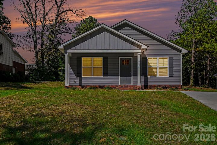 Property Photo:  1015 Alabama Street  NC 28083 