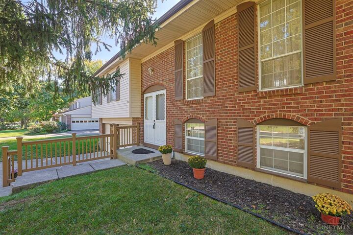 Property Photo:  7907 Kingsgate  OH 45069 