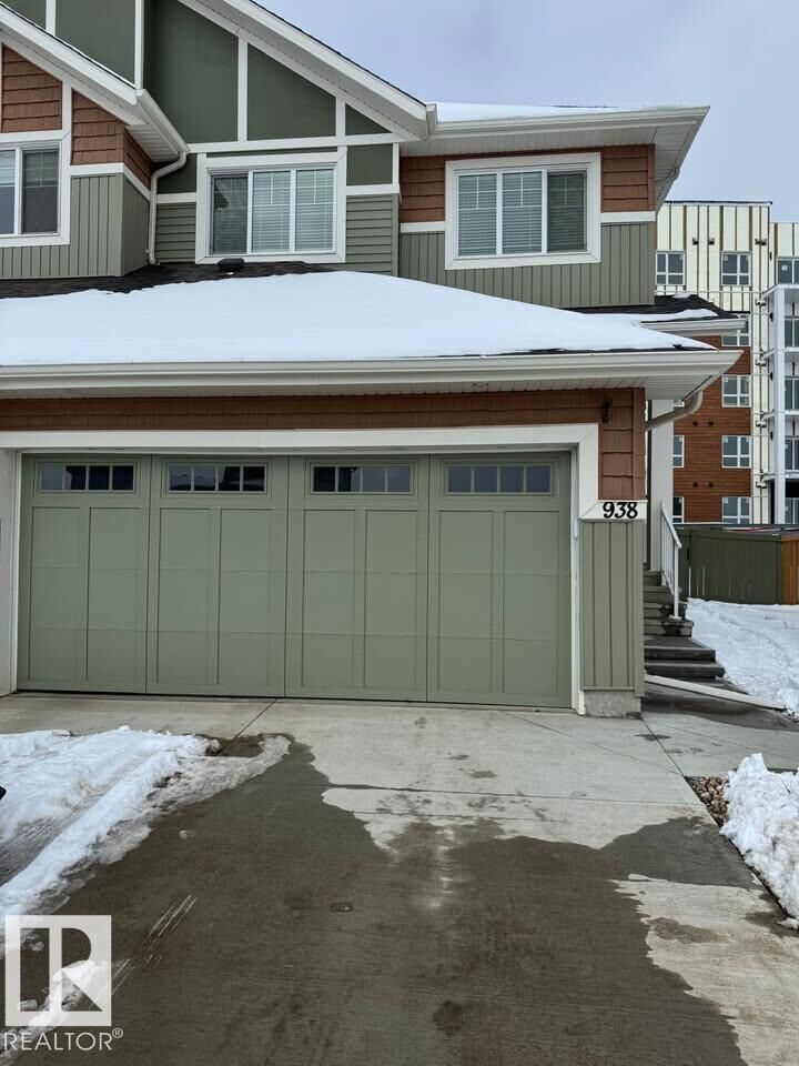 Property Photo:  938 Daniels Loop SW  AB T6W 4Y4 