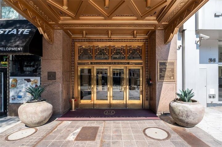 Property Photo: 32 Peachtree Street NW 804 GA 30303
