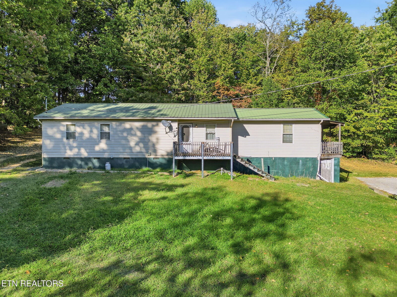 Property Photo: 8928 Ellis Lane TN 37849