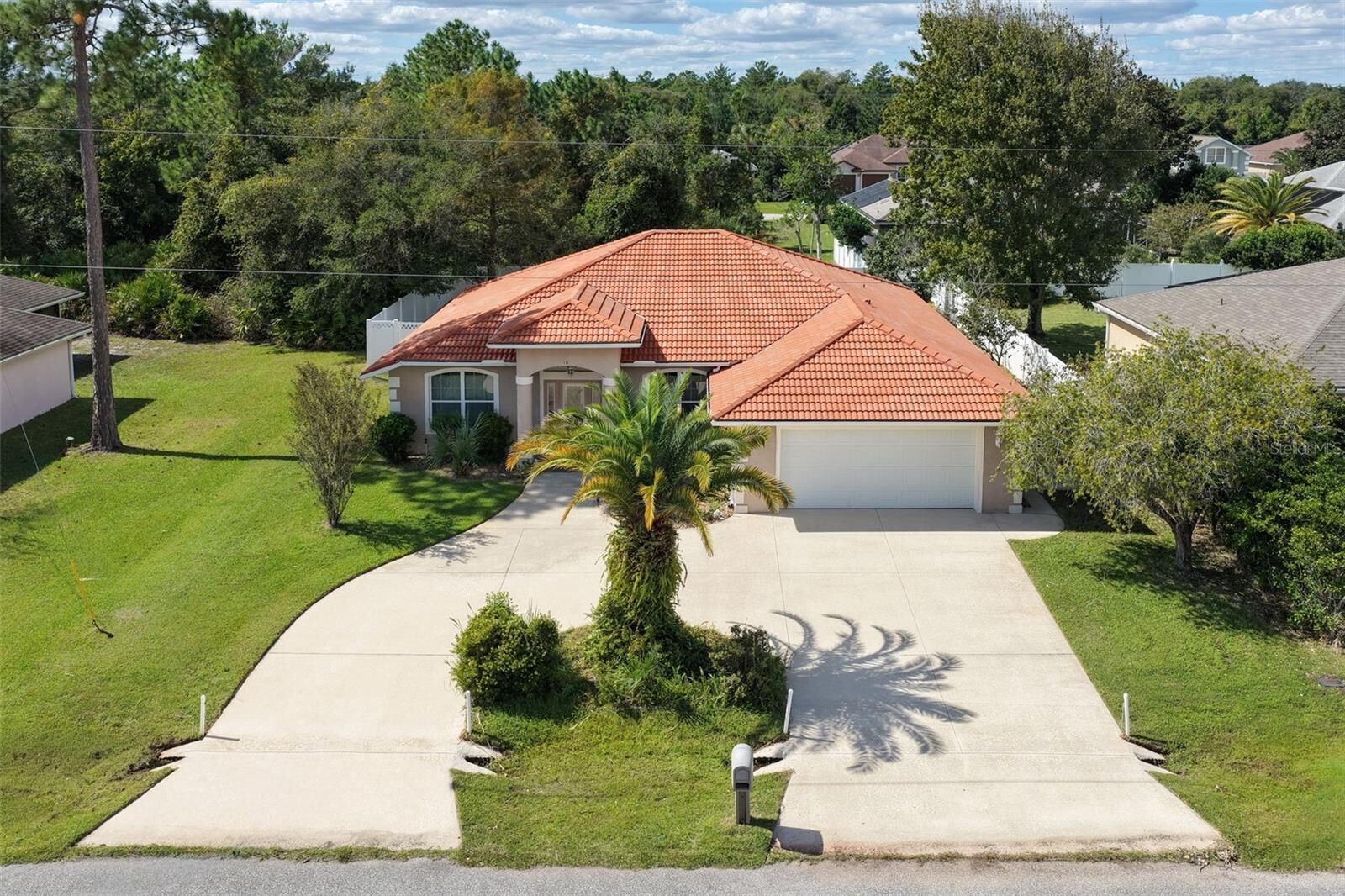 Property Photo: 18 Farson Lane FL 32137
