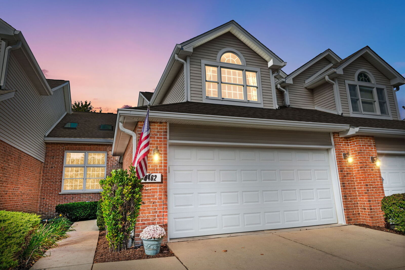Property Photo: 8462 Sandalwood Court IL 60561