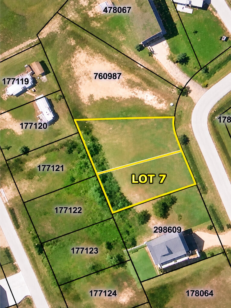 Property Photo:  L7 1027 Rollover Circle  TX 77617 
