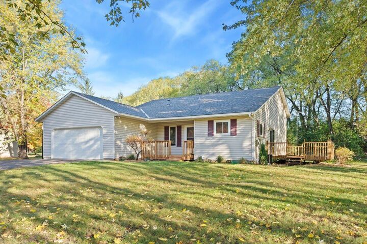 Property Photo: 19350 181st Avenue MN 55309