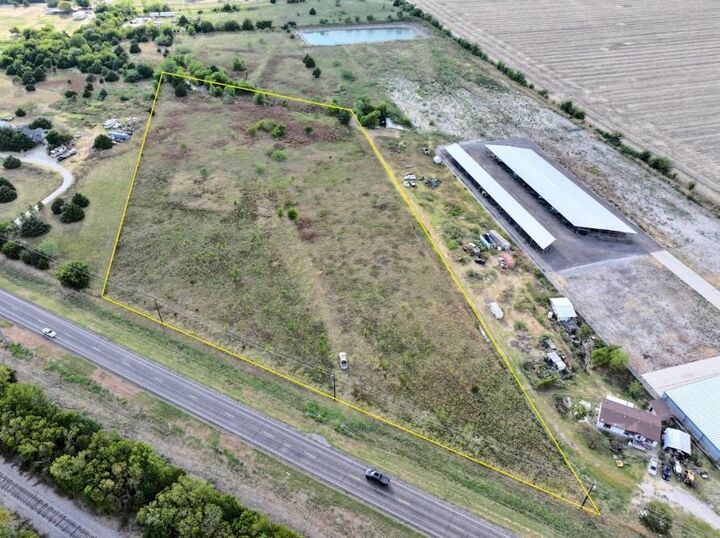 Property Photo:  5020 Highway 66 Highway  TX 75135 