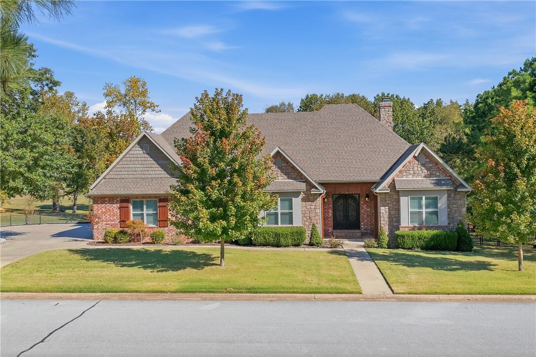 Property Photo:  10016 Camelot Lane  AR 72758 