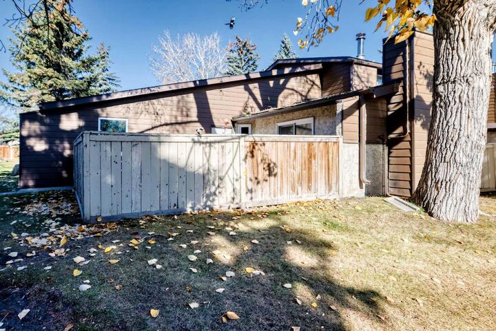 Property Photo:  5404 10 Avenue SE 130  AB T2A 5G4 