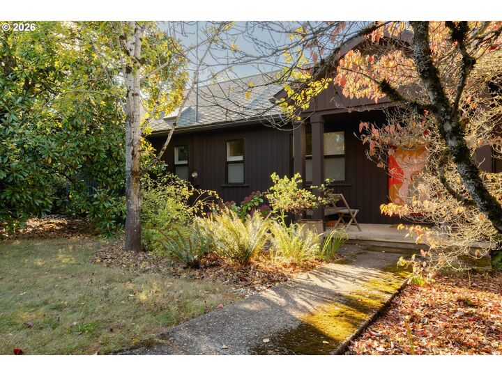 Property Photo:  3558 SW Dakota St  OR 97221 