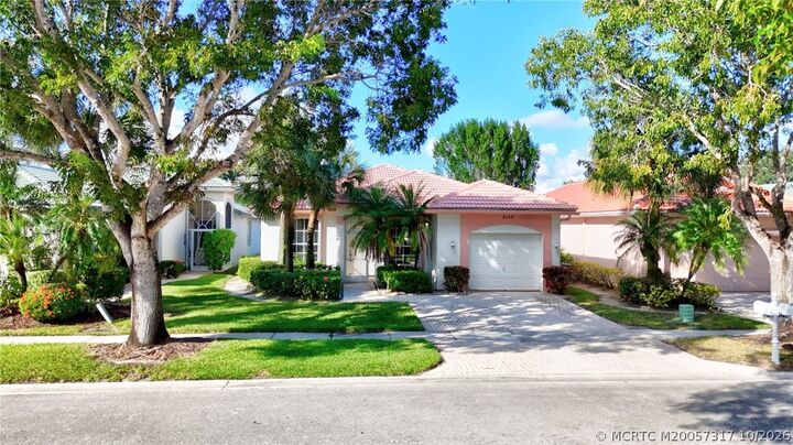 Property Photo: 9145 Bay Point Circle FL 33411