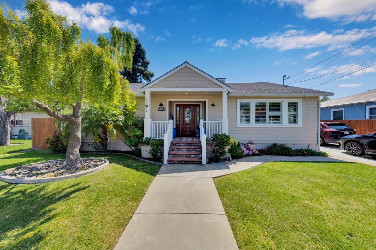 Property Photo: 1418 Bradley Court CA 94401