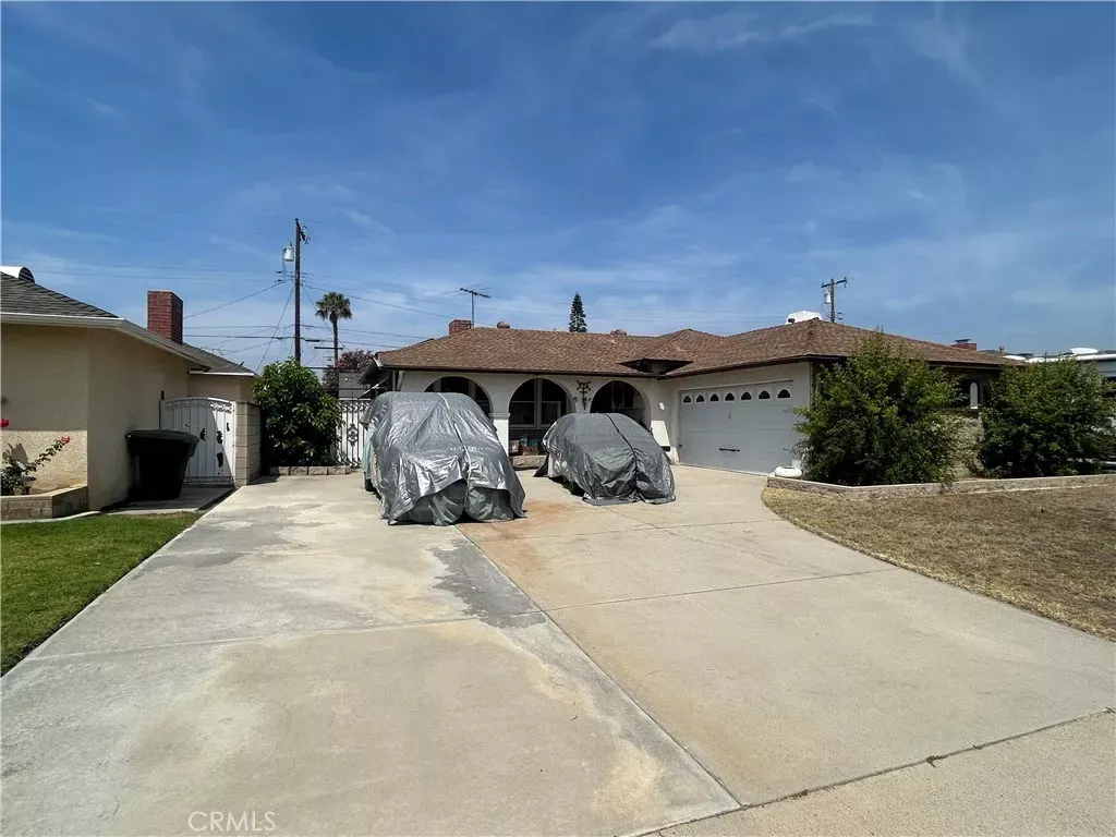 Property Photo: 293 N Spruce CA 92805