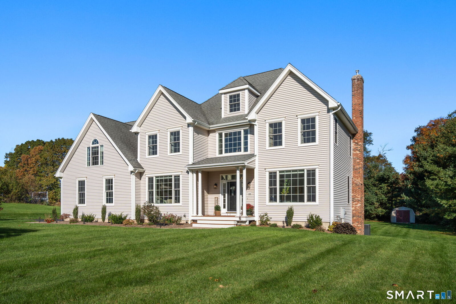 Property Photo: 68 Ridgeview Way CT 06029