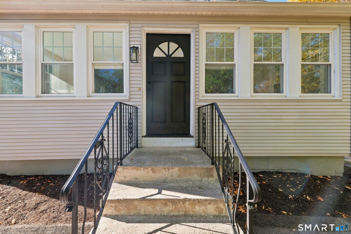 Property Photo:  60 Shore Drive  CT 06451 