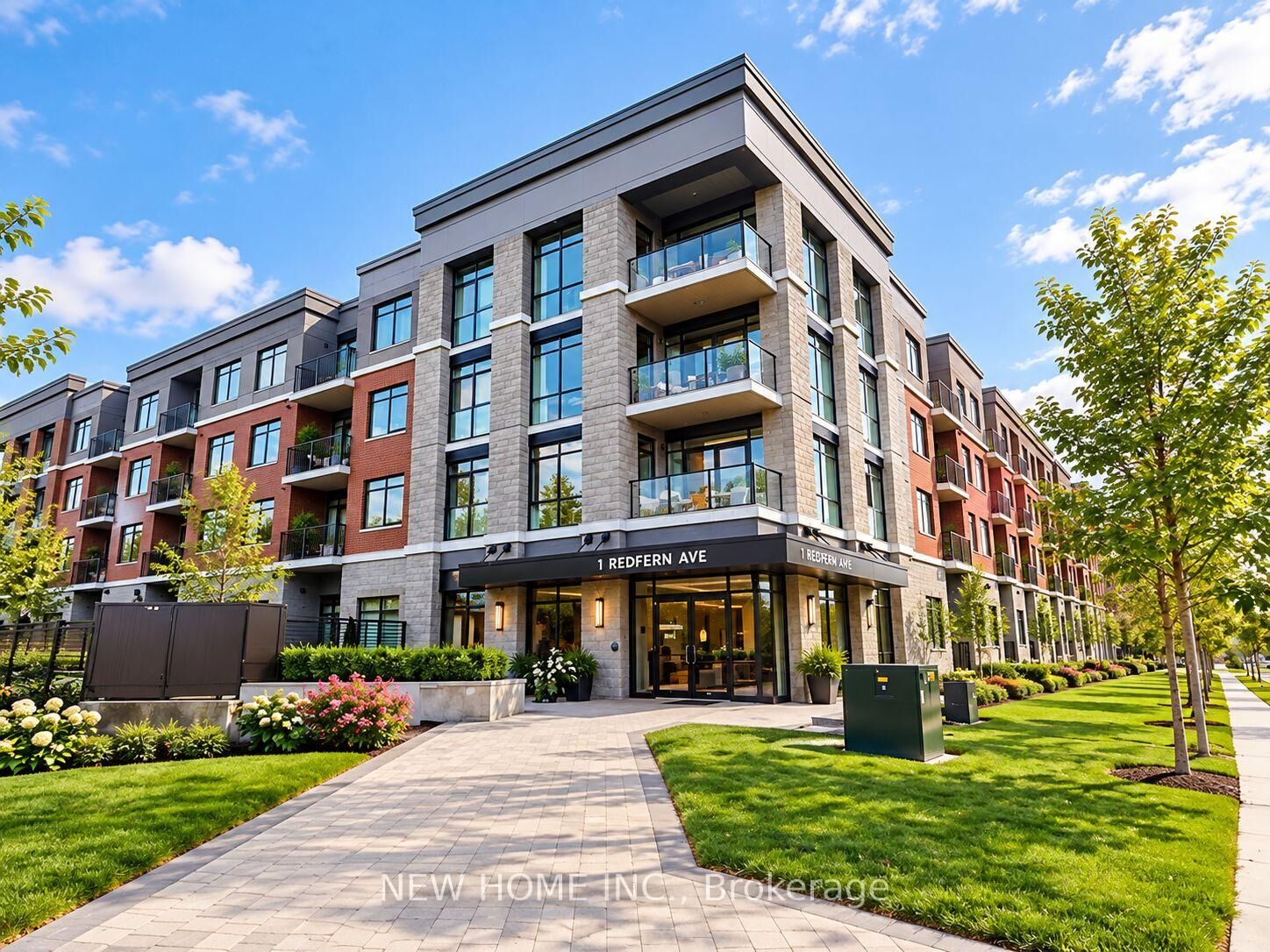 Property Photo:  1 Redfern Avenue 124  ON L9C 7S6 