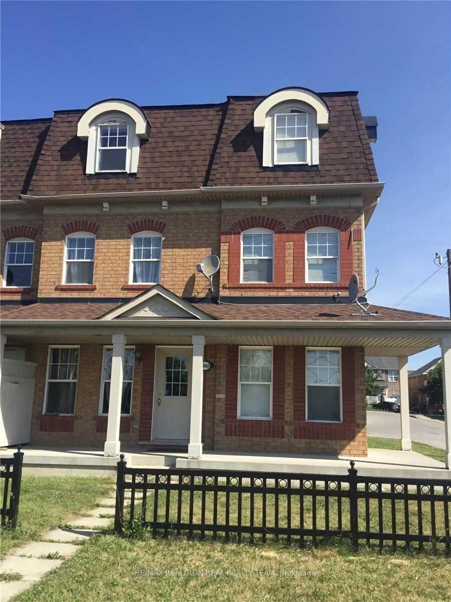 Property Photo:  8892 Sheppard Avenue E Unit A  ON M1B 6H2 