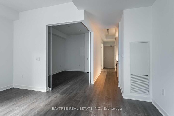 Property Photo:  115 Blue Jays Way 801  ON M5V 0N4 