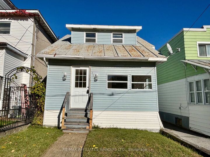 Property Photo:  121 Guy Street  ON K6H 4T7 