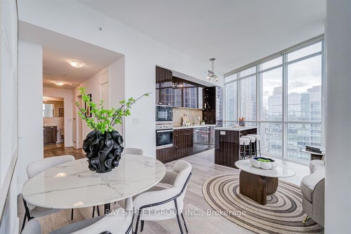 Property Photo:  32 Davenport Road 2608  ON M5R 0B5 