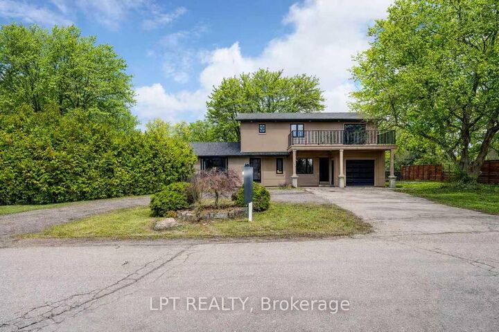 Property Photo: 194 South Channel Drive ON L4P 2N3
