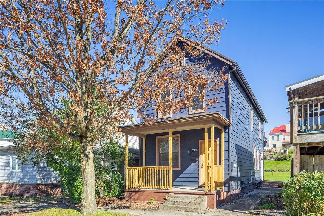 Property Photo:  206 3rd St  PA 16229 