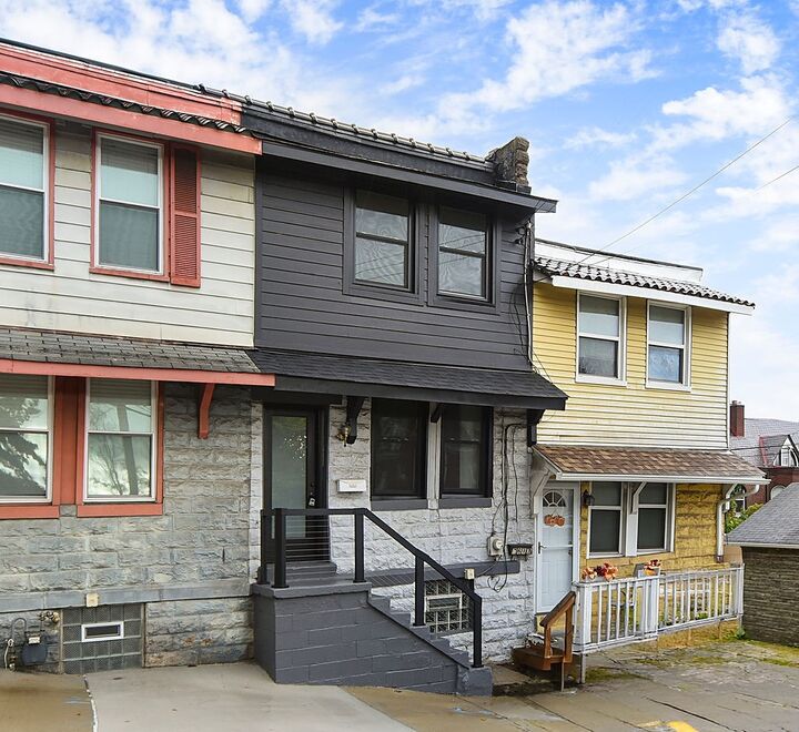 Property Photo:  7611 Edgerton Avenue  PA 15221 