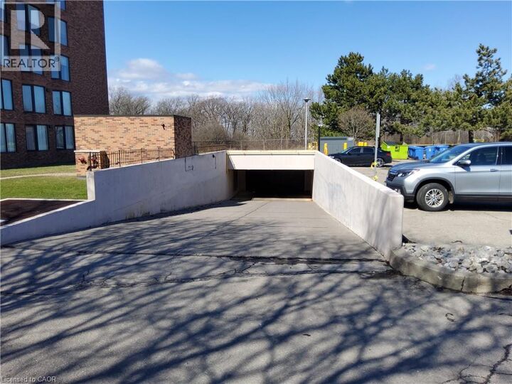 Property Photo:  180 Limeridge Road West 401  ON L9C 7H7 