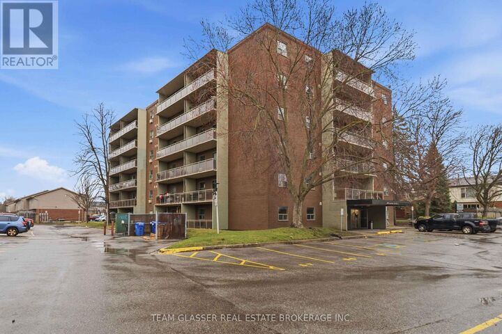 Property Photo: 746 Fanshawe Park Road East 211 ON N5X 2M5