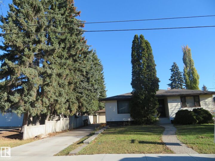 Property Photo:  10720 57 Avenue NW  AB T6H 0Y6 