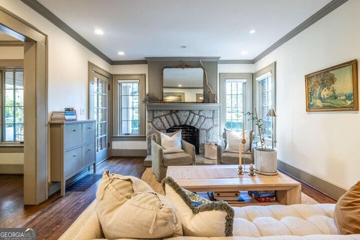 Property Photo:  500 Emory Circle NE  GA 30307 