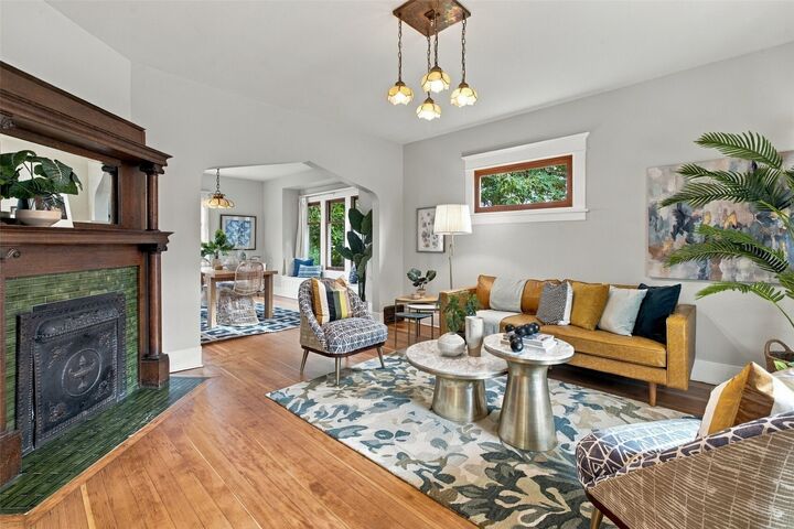 Property Photo:  3080 S Andover Street  WA 98108 
