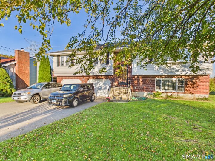 Property Photo:  65 Heritage Drive  CT 06708 