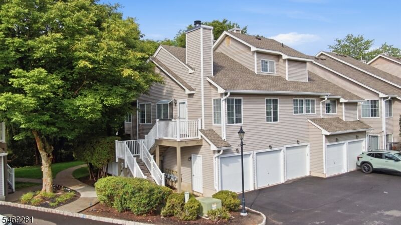 Property Photo:  10 Stevens Ct  NJ 07921 