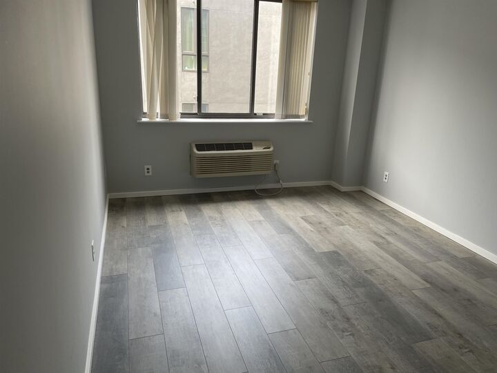 Property Photo:  300 Newark St 4F  NJ 07030 