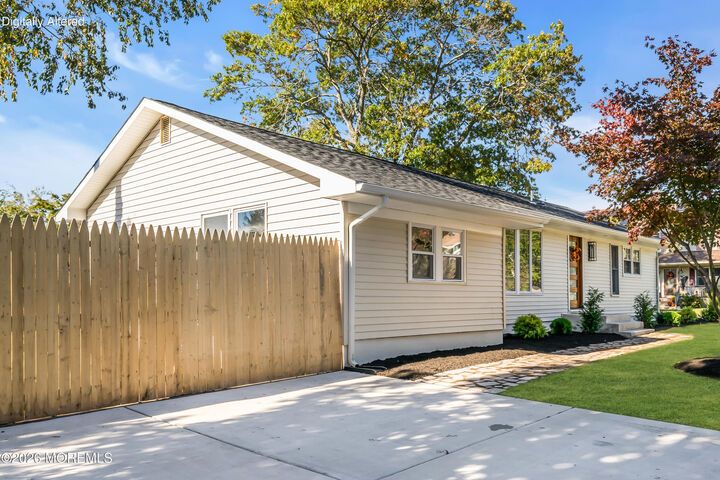 Property Photo:  49 Elm Street  NJ 08722 