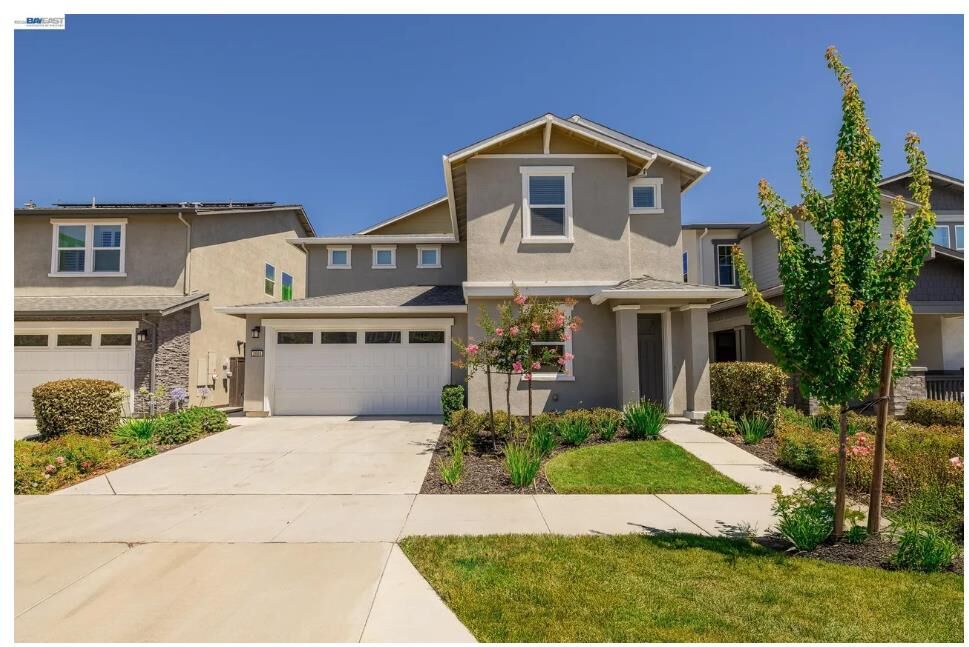 Property Photo:  2666 Alcove Way  CA 95833 