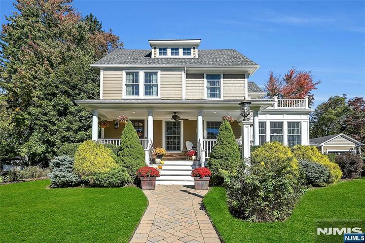 Property Photo:  734 Amaryllis Avenue  NJ 07649 