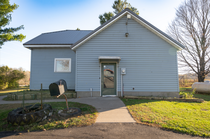 Property Photo:  N12507 County Road Q  WI 54013 