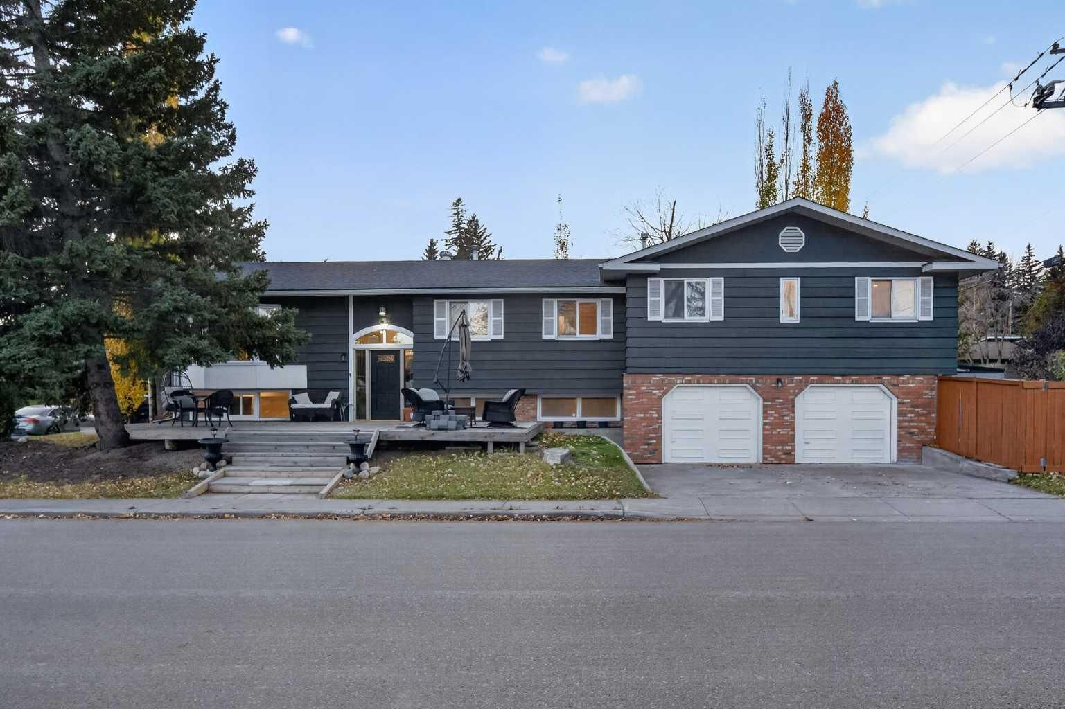 Property Photo:  1415 Lake Ontario Drive SE  AB T2J 4Y3 