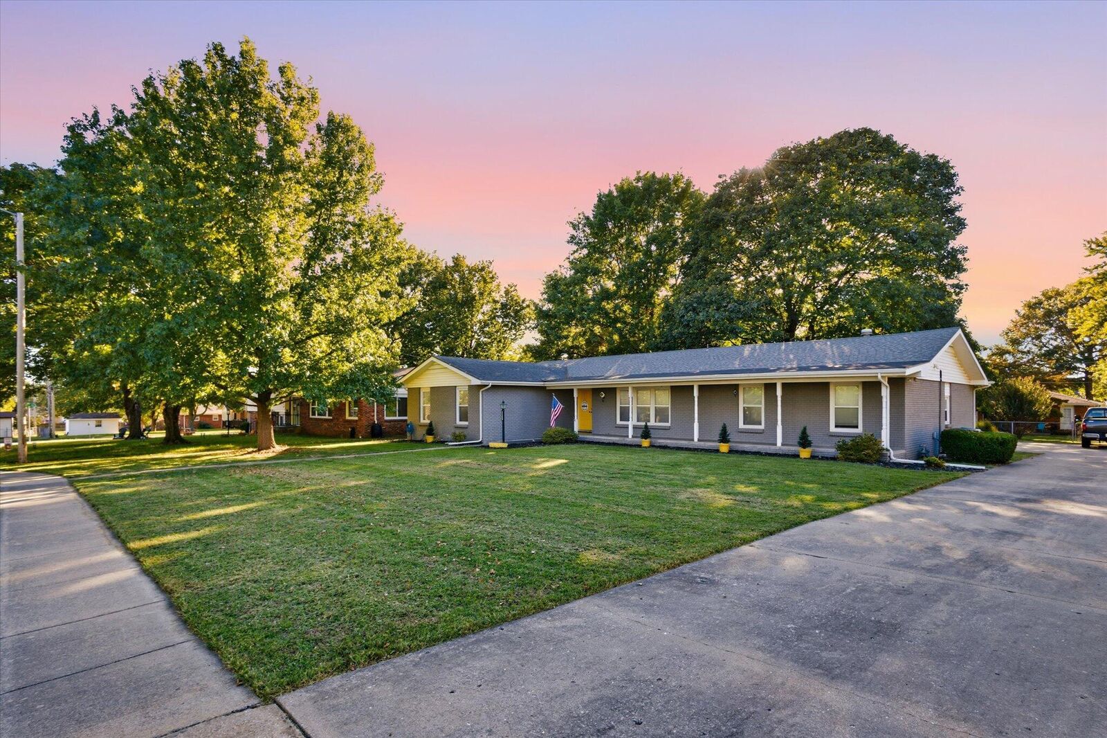 Property Photo:  4115 S Fairway Avenue  MO 65804 