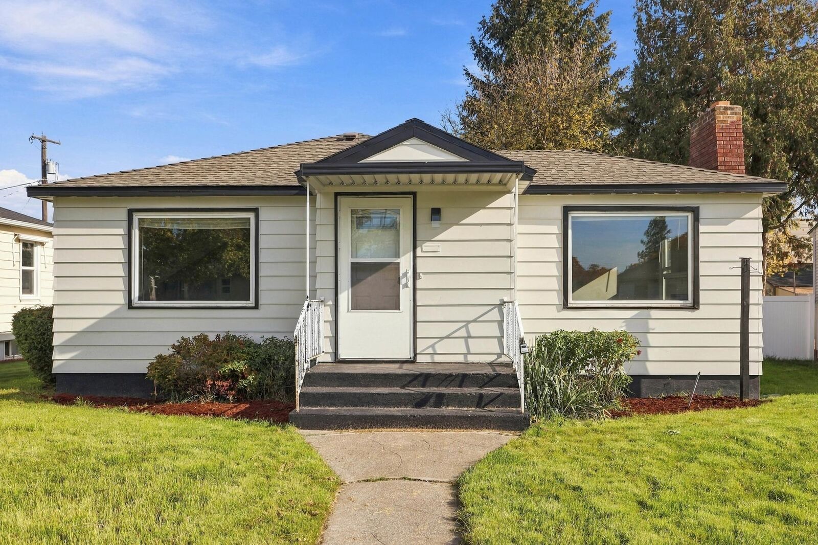 Property Photo:  4728 N Normandie St  WA 99205 