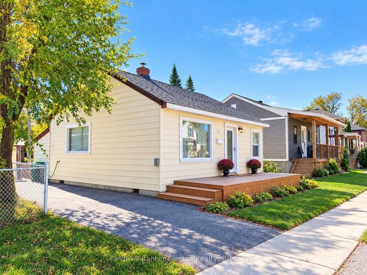 Property Photo:  231 Woodbine Avenue  ON K9H 1N8 