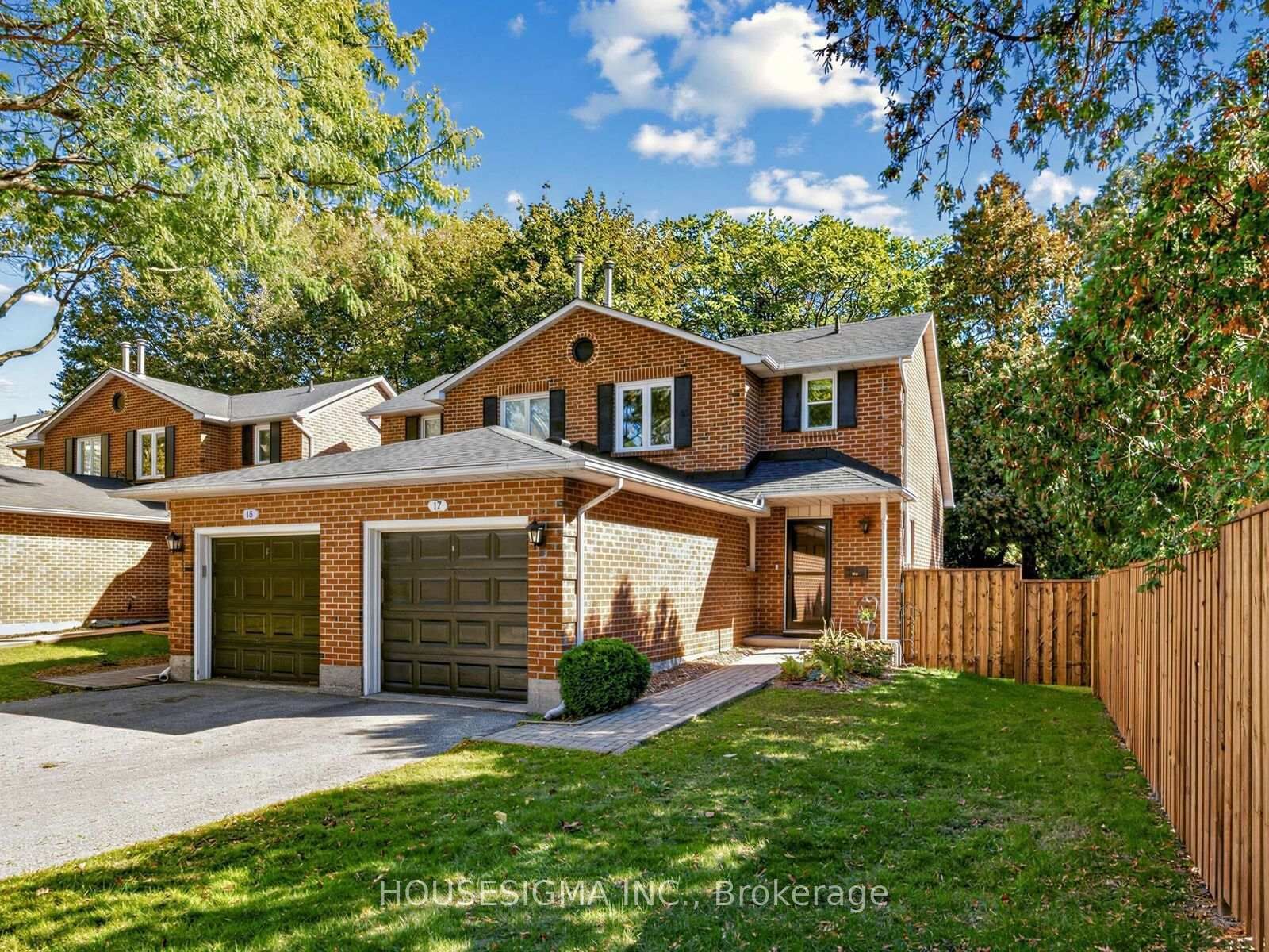 Property Photo: 935 King Road 17 ON L7T 3L2