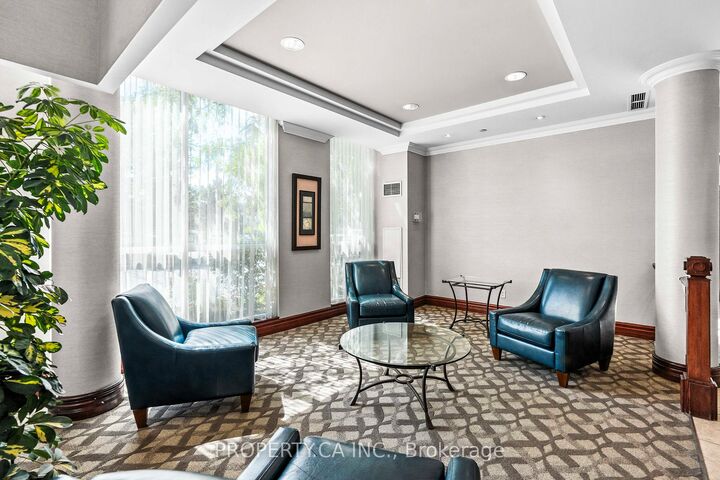 Property Photo:  2585 Erin Centre Boulevard 607  ON L5M 6Z7 