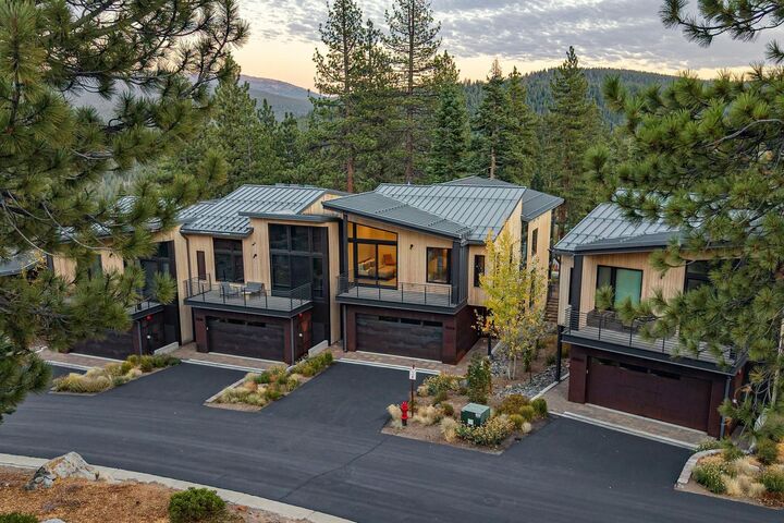 Property Photo:  15124 Boulder Place  CA 96161-5225 