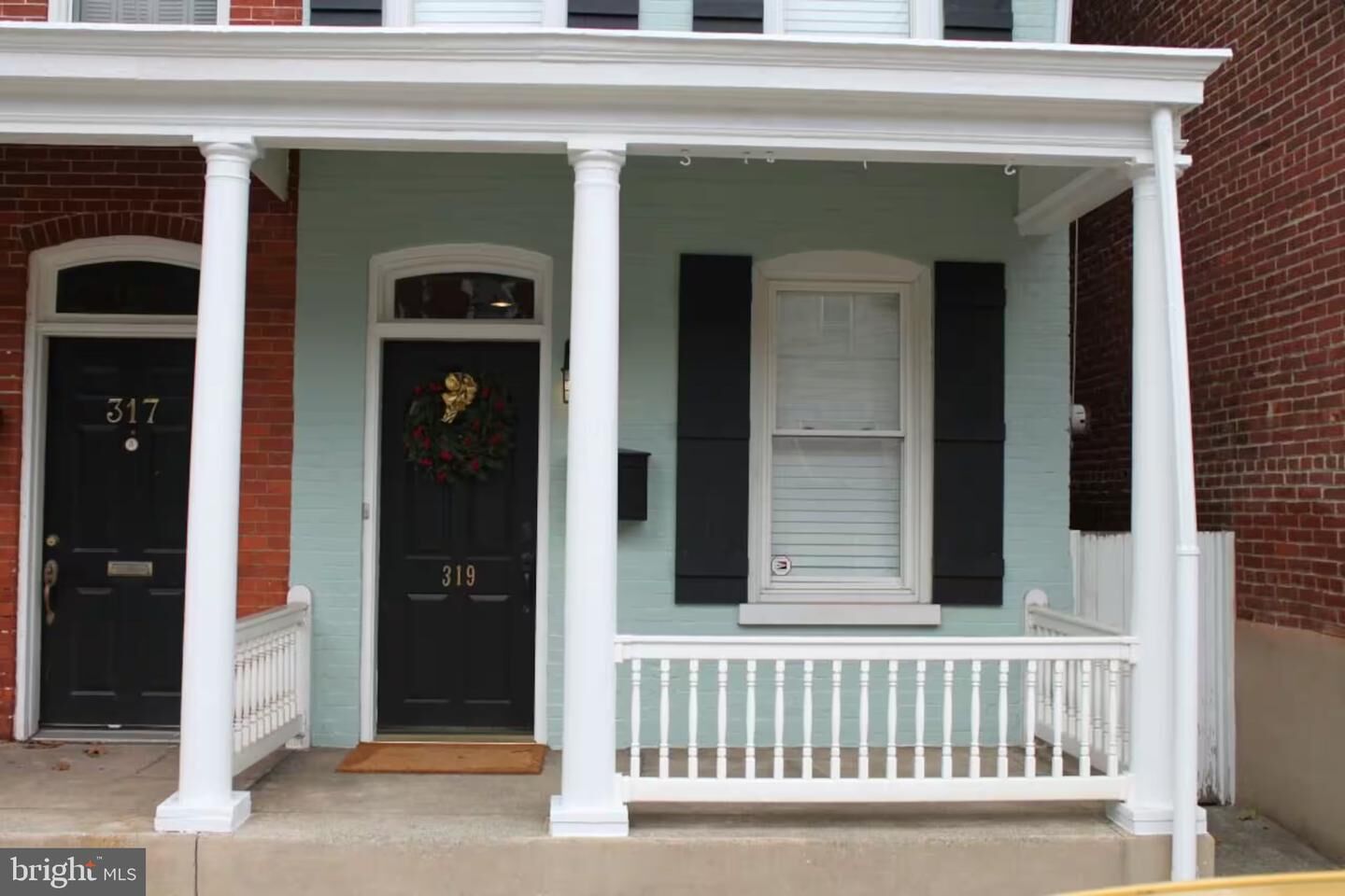 Property Photo: 319 E Chestnut Street PA 17602